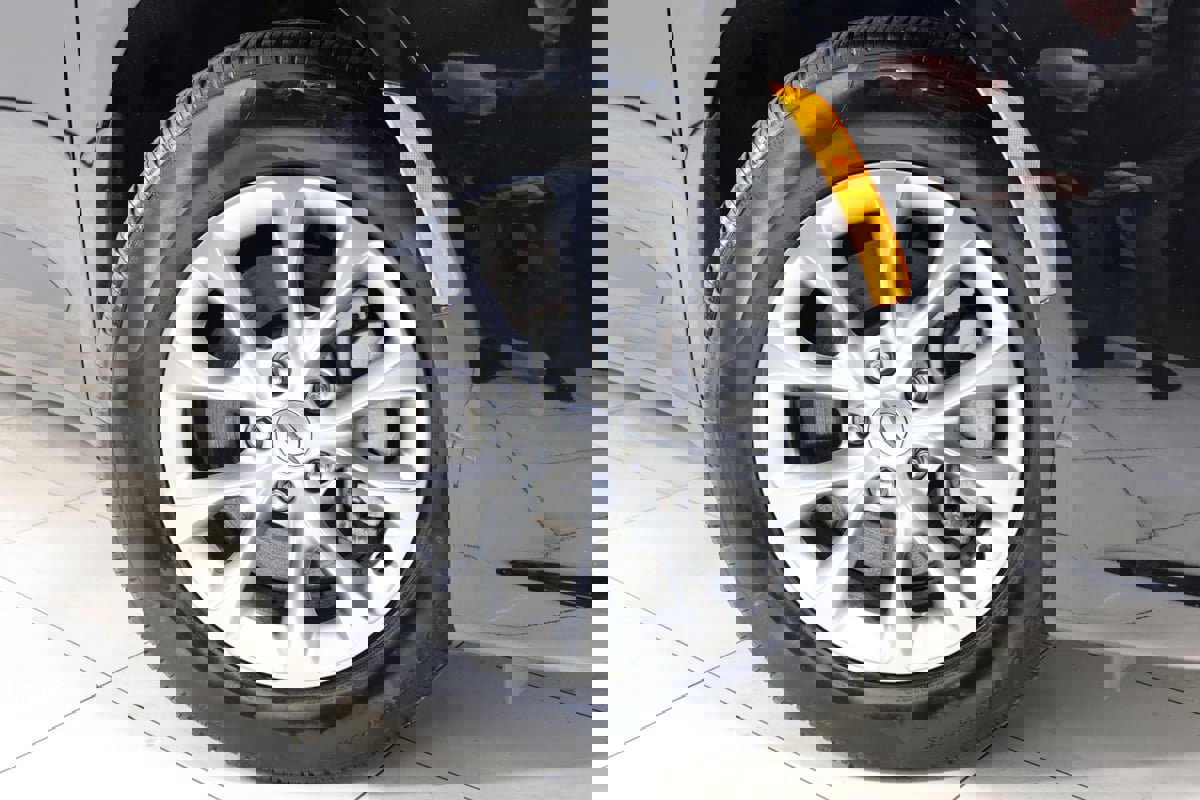 Used 2024 Chrysler Pacifica Touring-L image 14