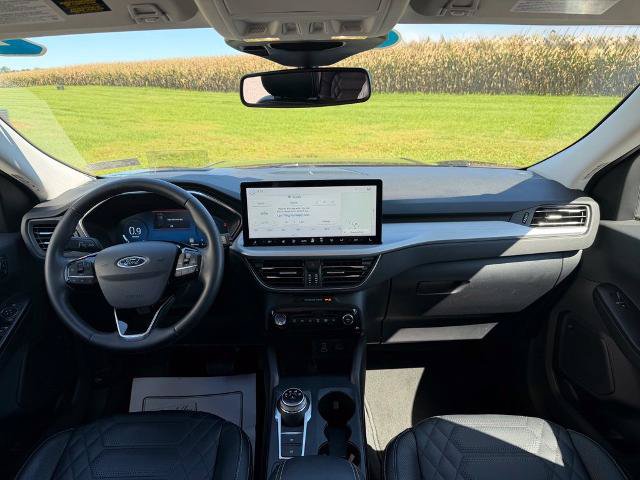Certified 2024 Ford Escape Platinum w/ Premium Technology Package AWD/4WD image 15