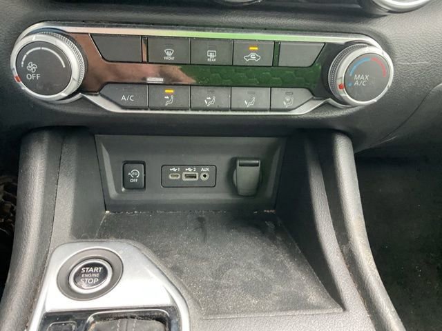 Used 2024 Nissan Sentra SV image 24