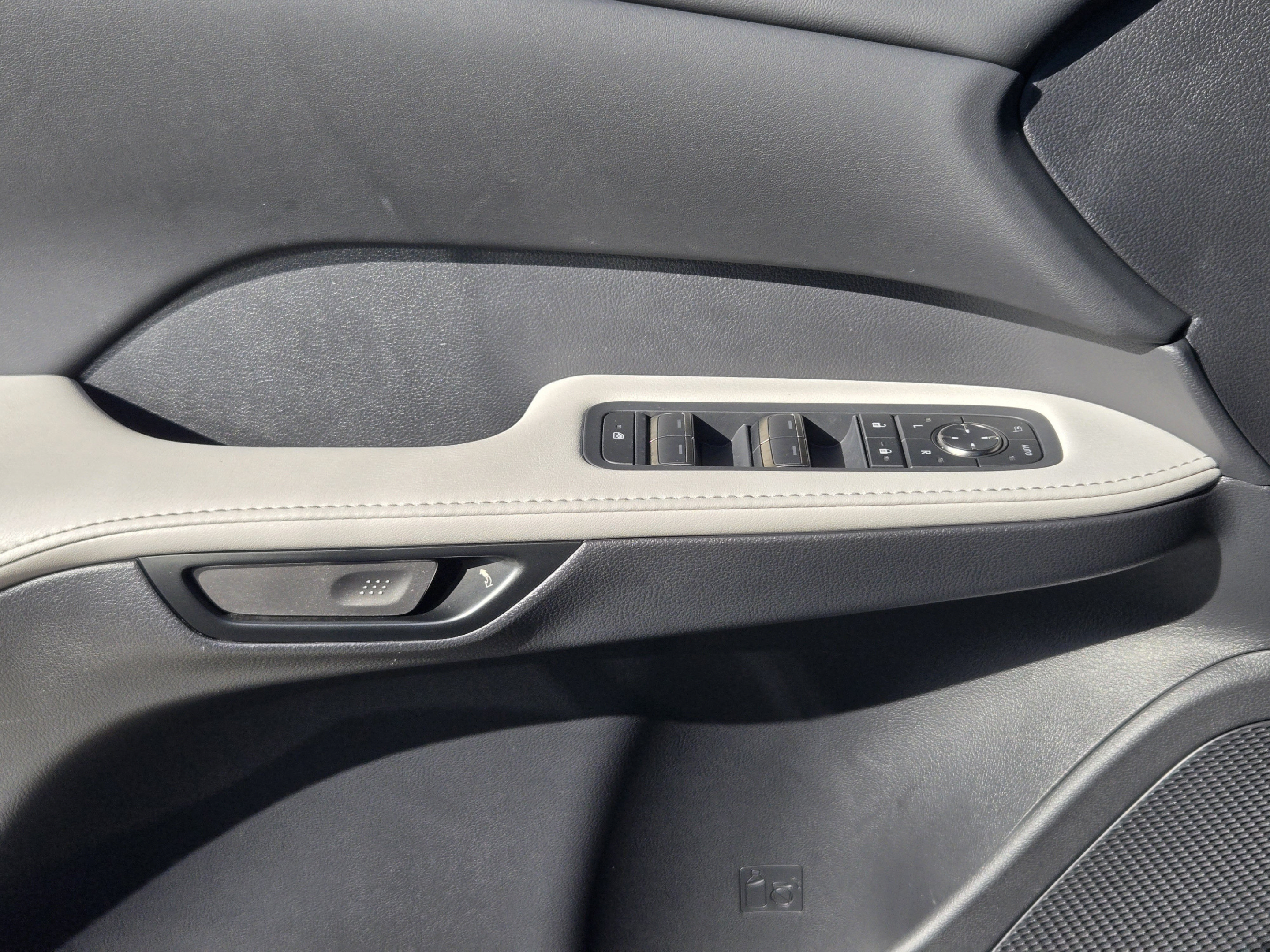 Certified 2025 Lexus RX 350 Premium Plus FWD image 20