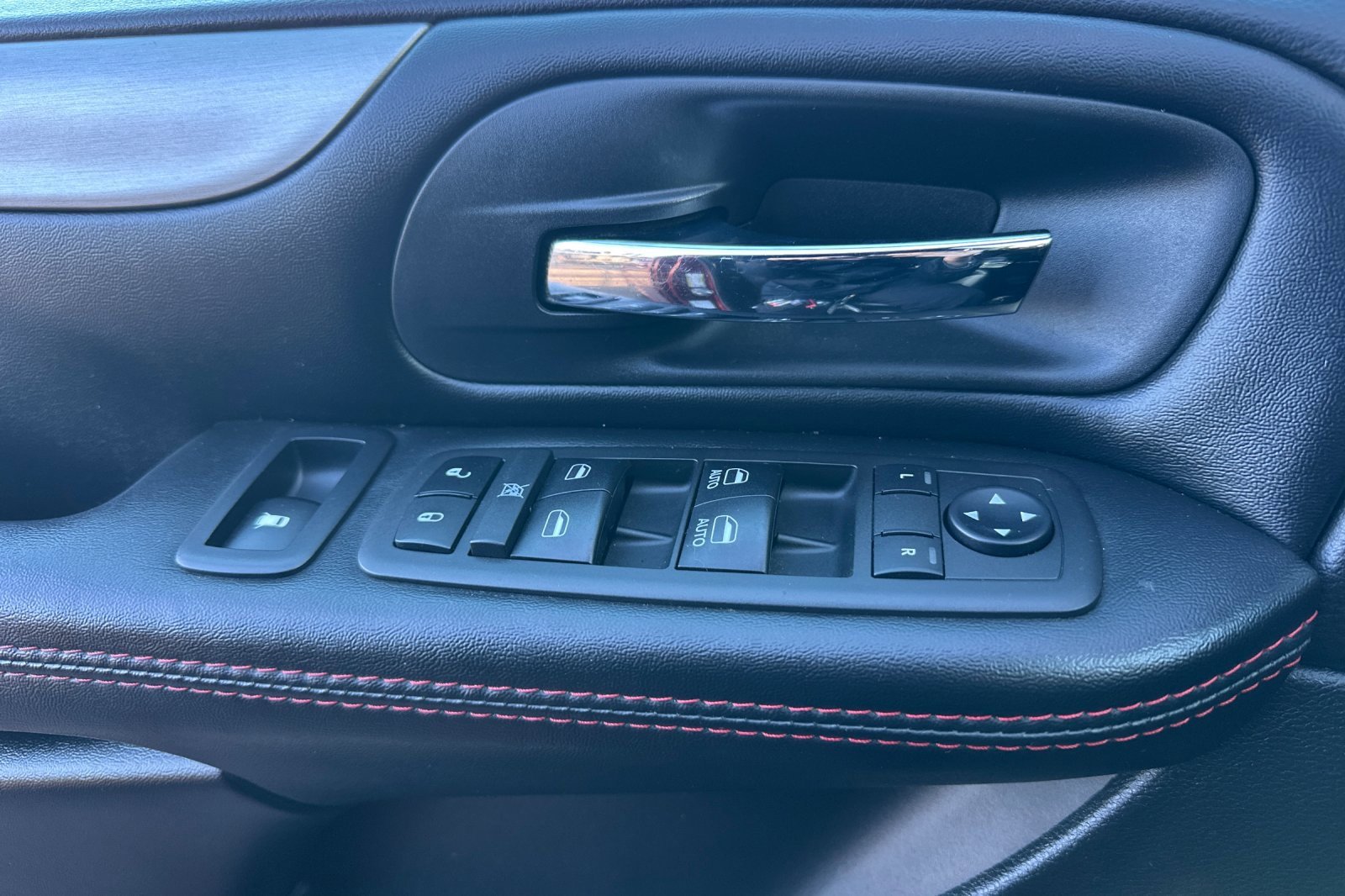 Used 2019 Dodge Grand Caravan GT image 11