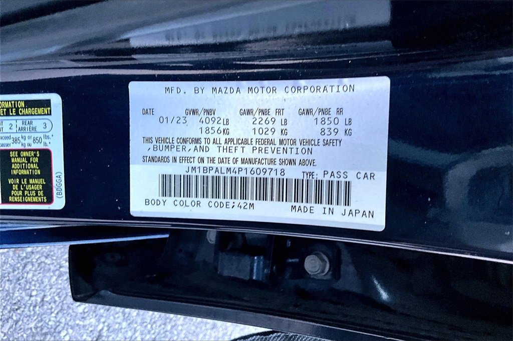 Used 2023 MAZDA MAZDA3 s image 33