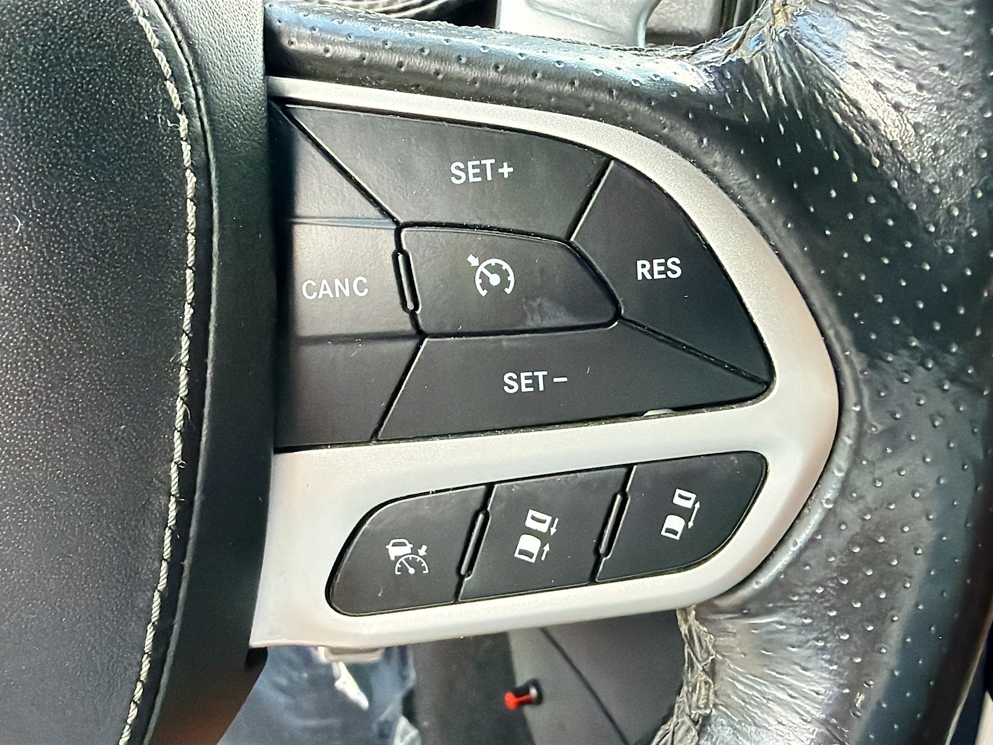 Used 2021 Jeep Grand Cherokee Trackhawk w/ Trailer Tow Group IV AWD/4WD image 38