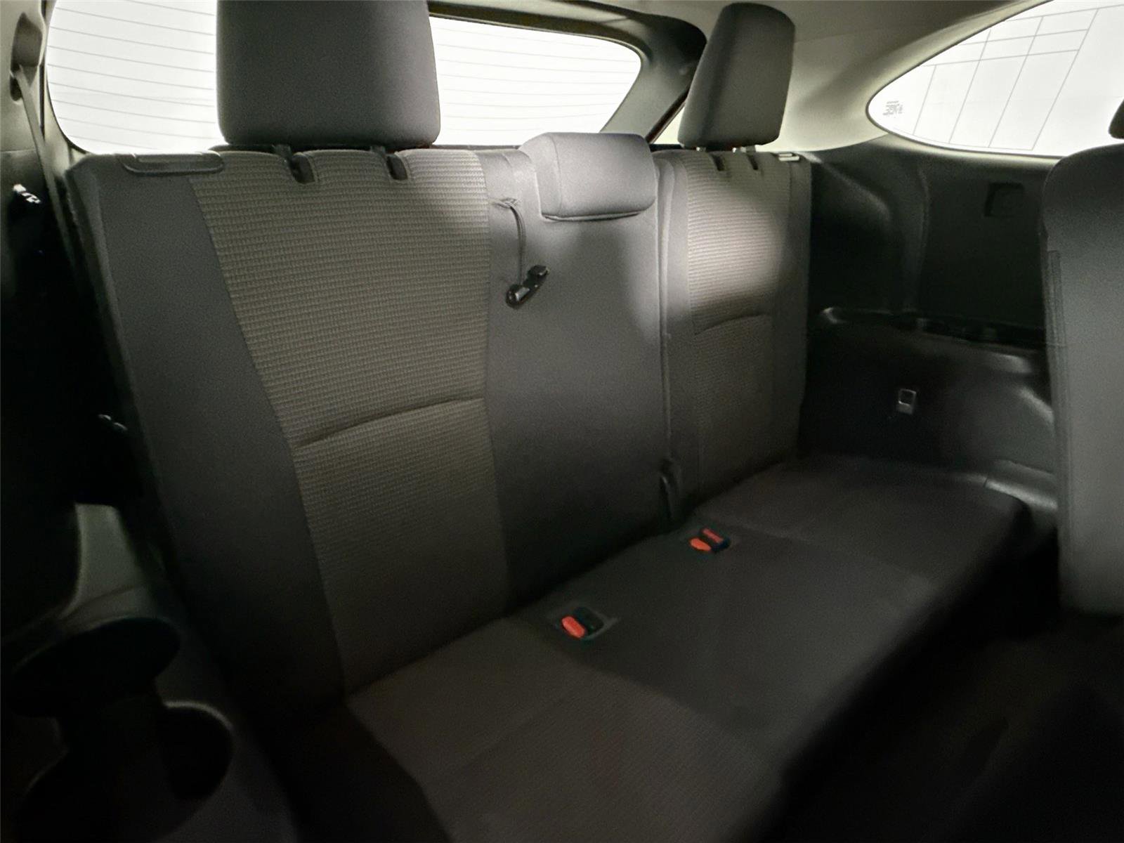 Certified 2023 Toyota Highlander L FWD image 34