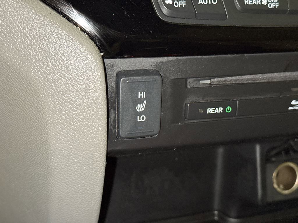 Used 2018 Honda Pilot Touring image 32