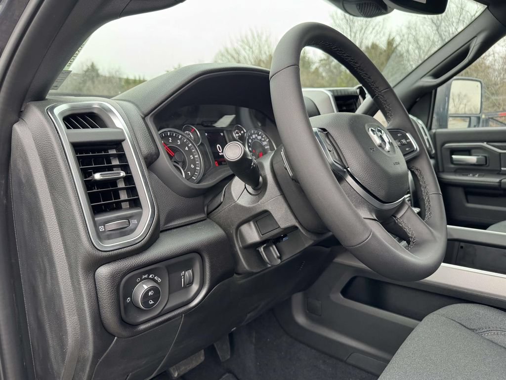 New 2026 RAM 2500 Big Horn AWD/4WD image 2