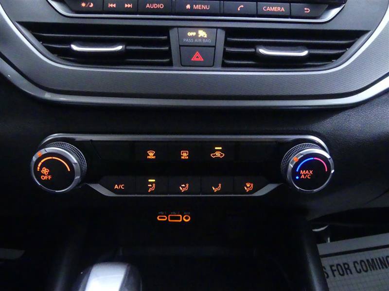 Used 2024 Nissan Altima 2.5 SR FWD image 13