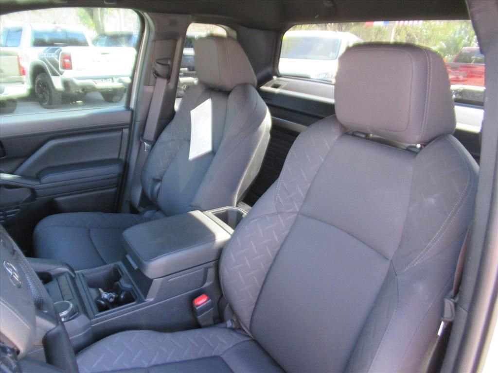 Used 2025 Toyota Tacoma SR w/ Towing Package AWD/4WD image 15