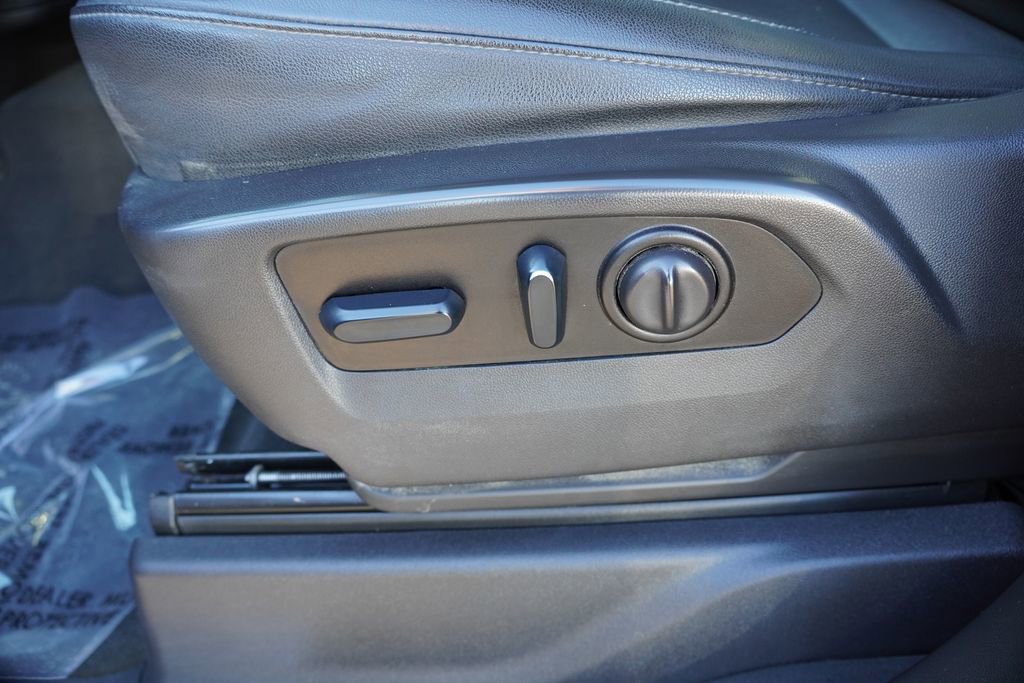 Certified 2022 Chevrolet Silverado 3500 LTZ w/ Gooseneck/5TH Wheel Package image 25