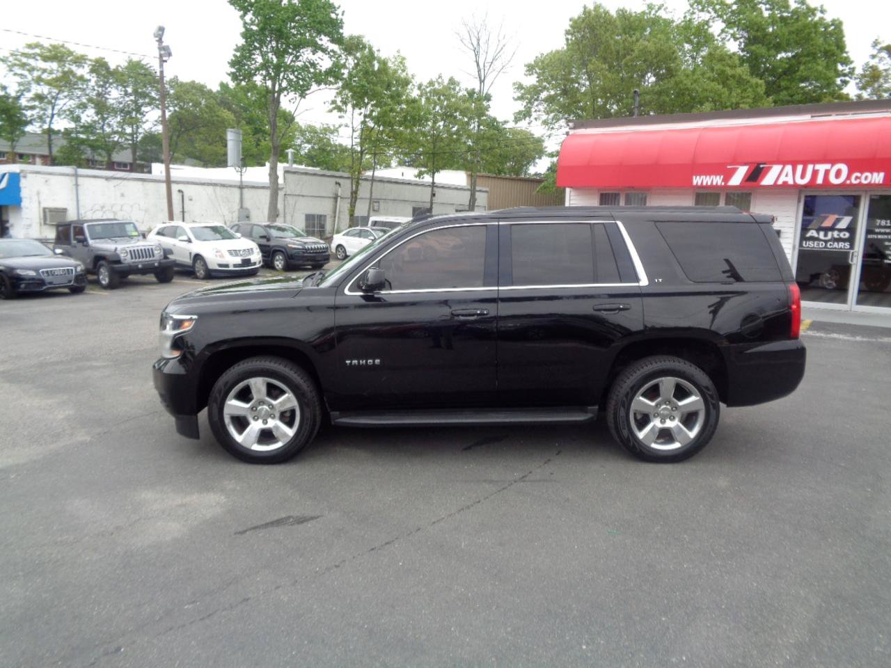 Used 2016 Chevrolet Tahoe LT w/ Luxury Package RWD image 11