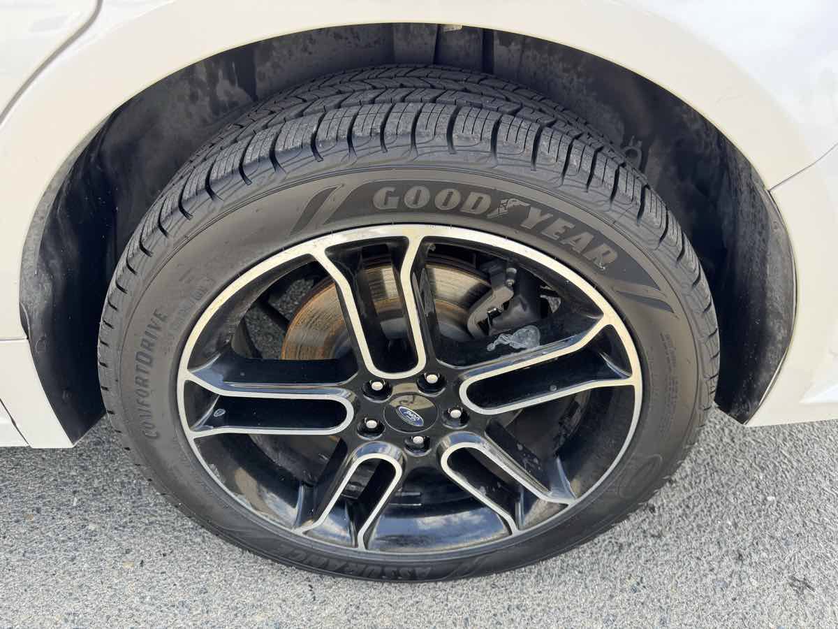 Used 2014 Ford Flex Limited w/ Appearance Package FWD image 37