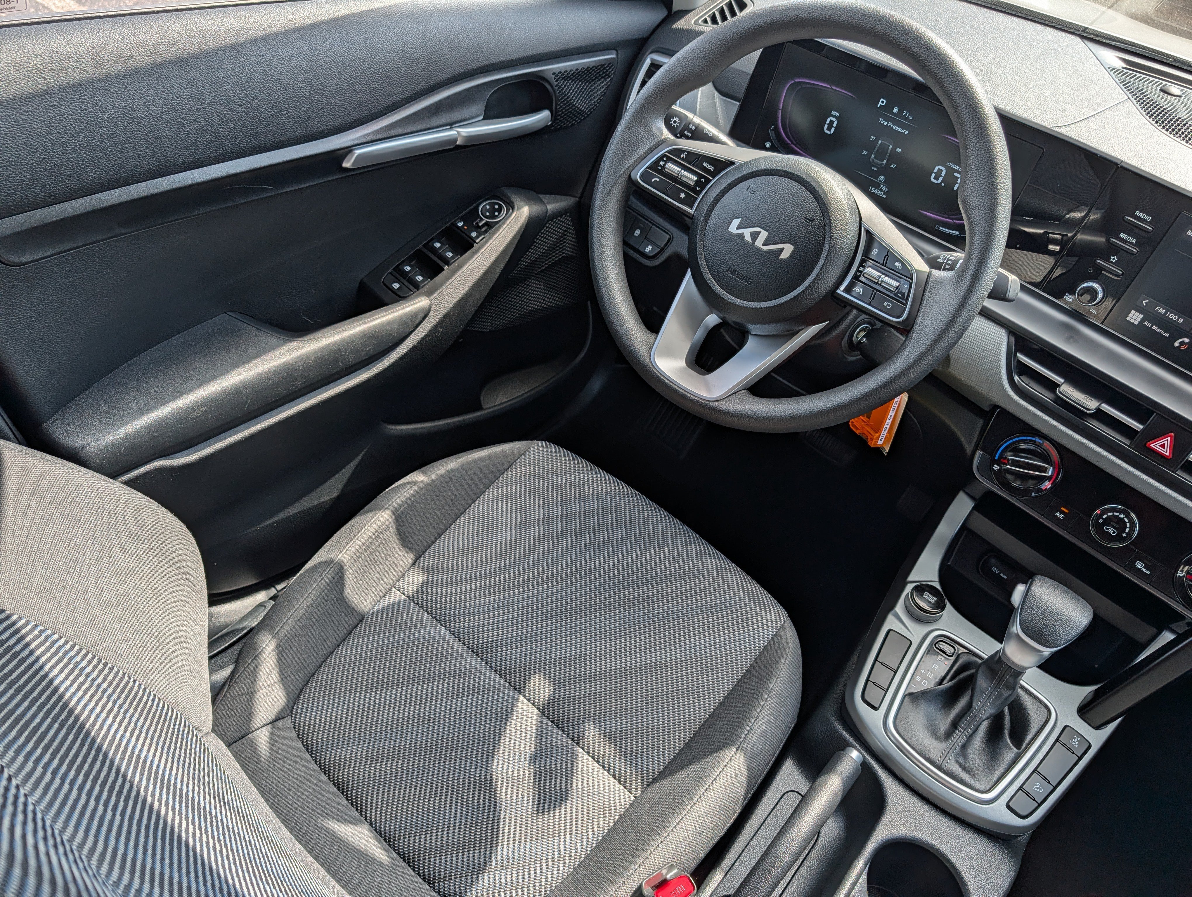 Certified 2025 Kia Seltos LX AWD/4WD image 9