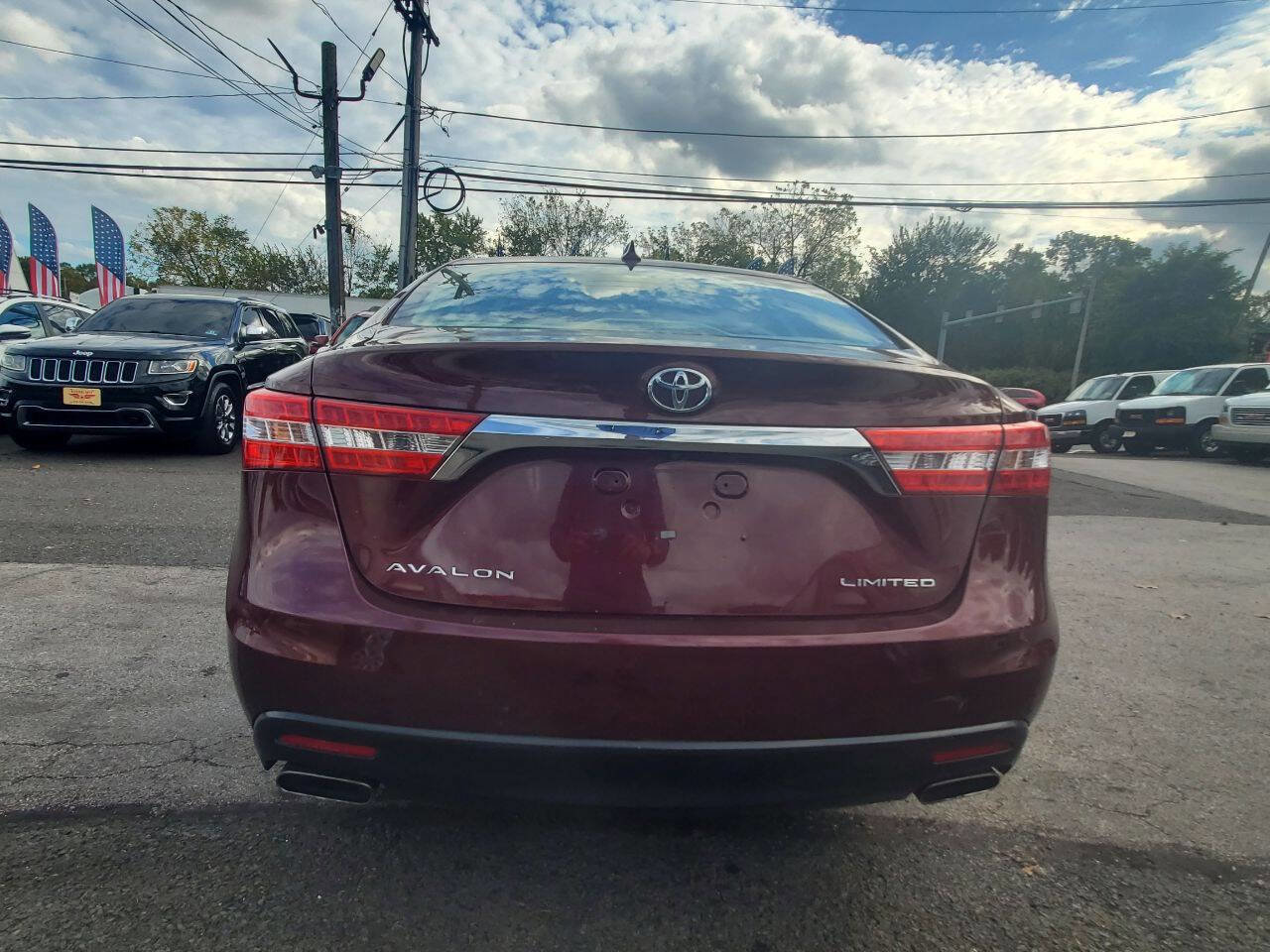 Used 2013 Toyota Avalon Limited image 4