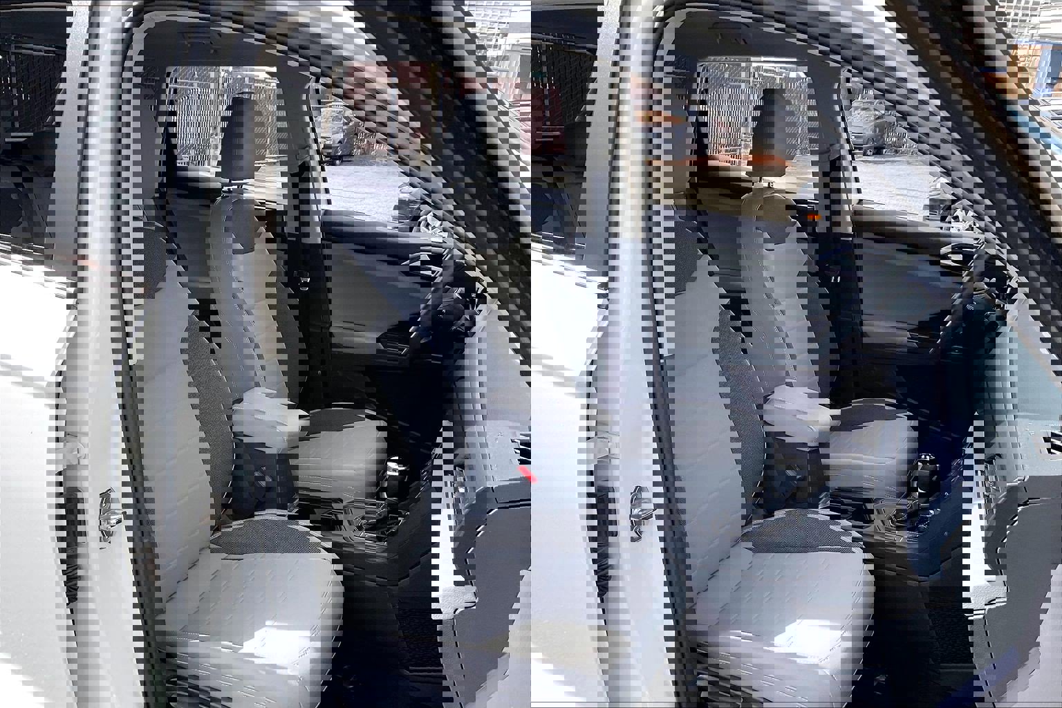 Certified 2022 Volkswagen Taos SE image 6