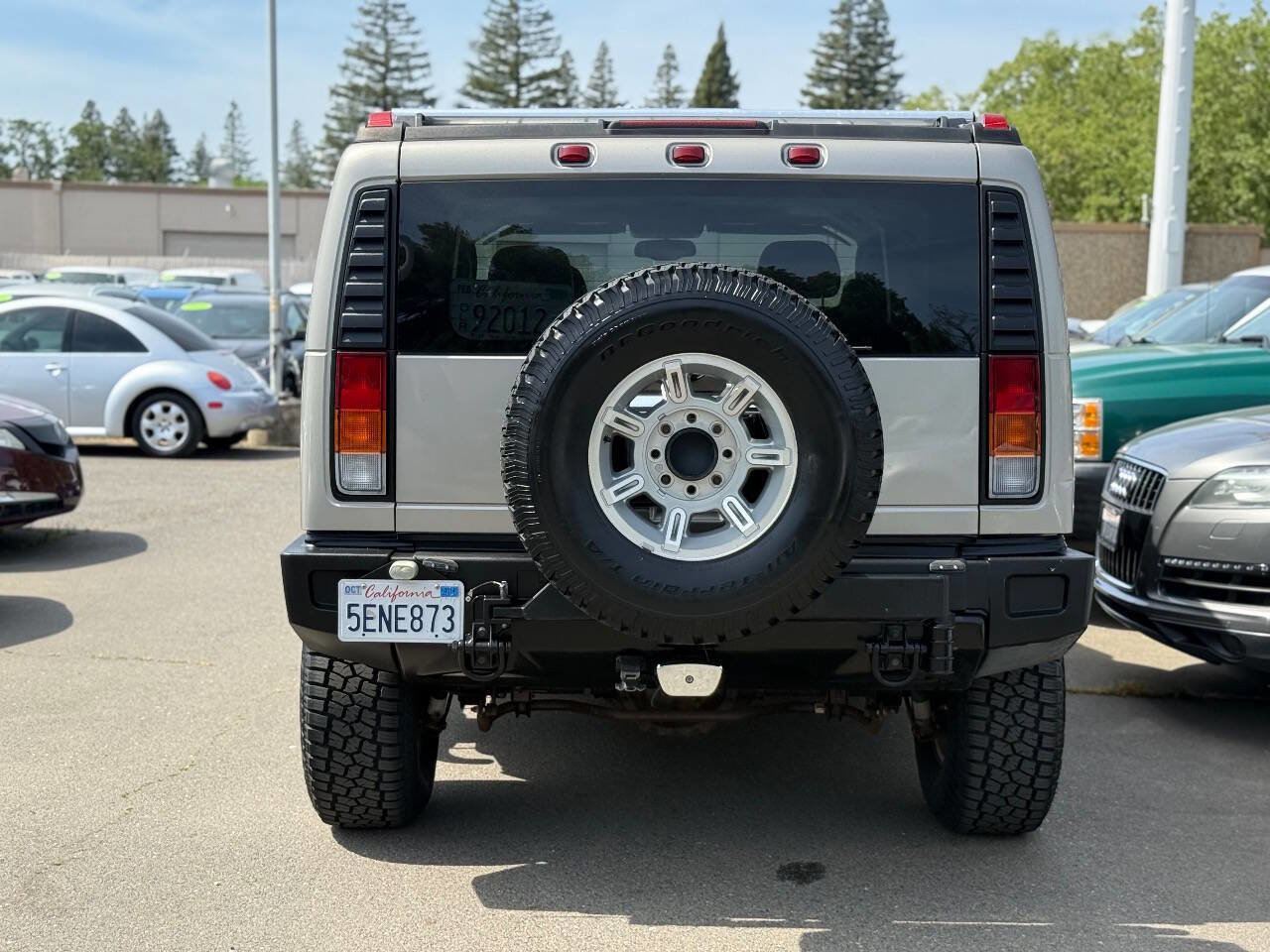Used 2004 HUMMER H2 w/ Preferred Equipment Group image 10
