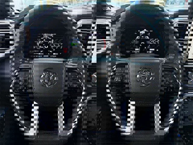 Used 2022 Toyota Tundra Platinum image 12