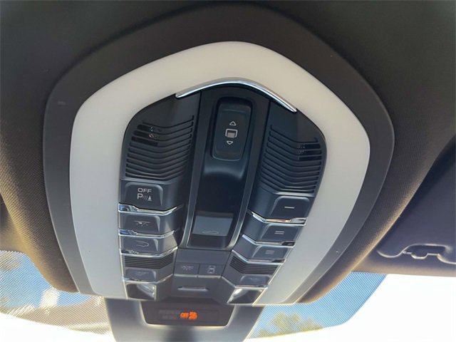 Certified 2017 Porsche Macan S image 29