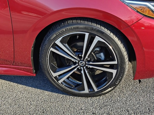 Used 2023 Nissan Sentra SR w/ SR Premium Package image 10