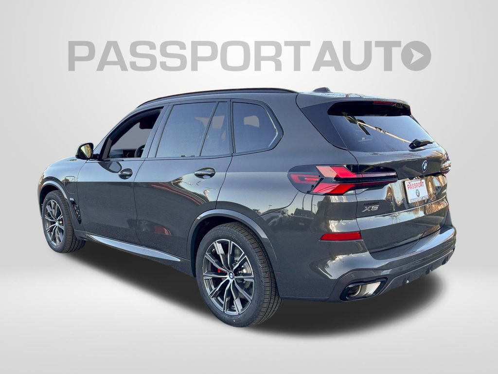 New 2026 BMW X5 xDrive50e w/ M Sport Package image 3