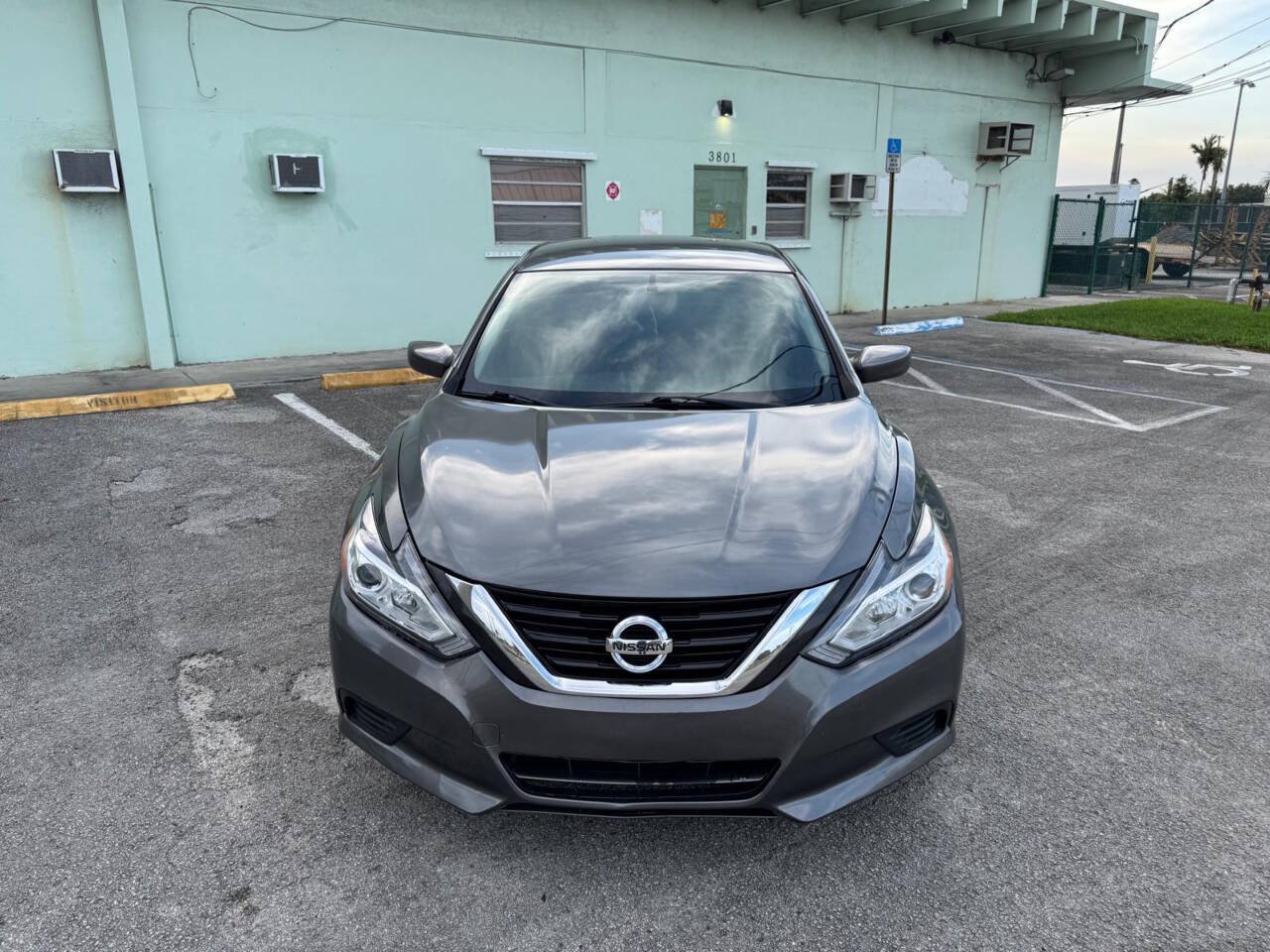 Used 2018 Nissan Altima 2.5 S w/ S Convenience Package FWD image 11