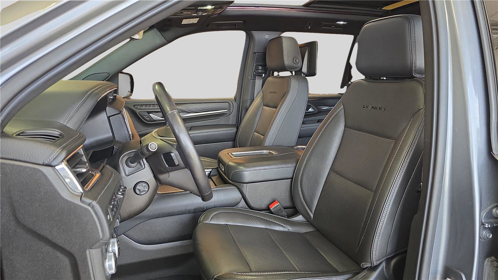 Used 2021 GMC Yukon Denali w/ Denali Ultimate Package image 11