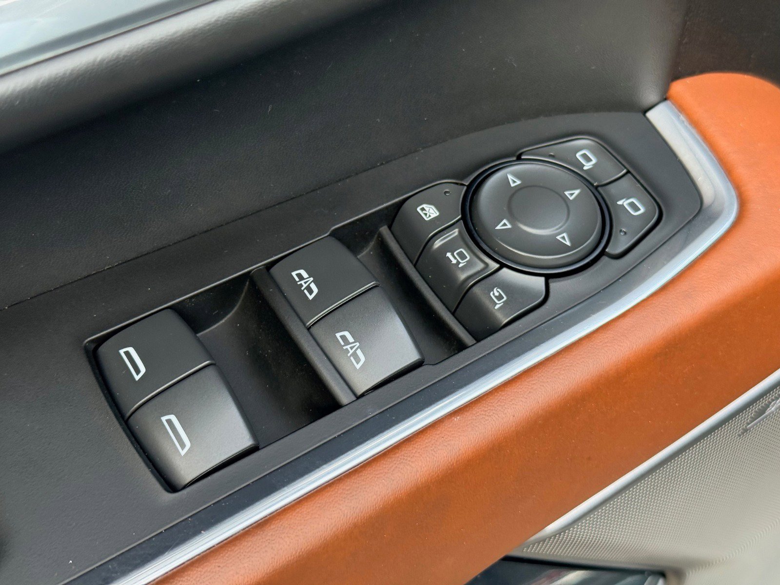 Certified 2025 GMC Sierra 3500 Denali Ultimate image 14