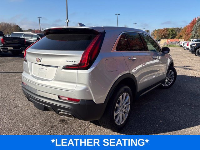 Used 2022 Cadillac XT4 Luxury w/ Trailering Package AWD/4WD image 4