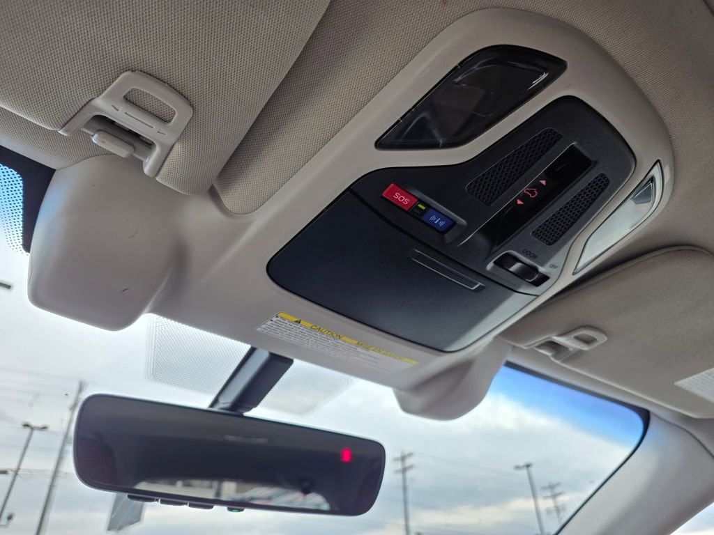 Used 2022 Subaru Outback Touring w/ Tech Package 3 image 21