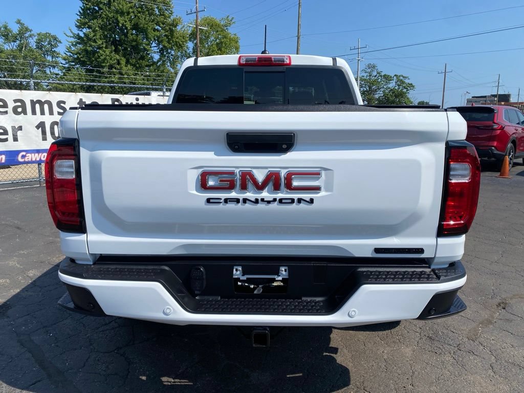Used 2024 GMC Canyon Elevation w/ Convenience Package AWD/4WD image 3