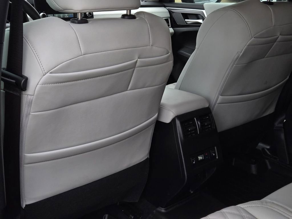 Used 2024 Mitsubishi Outlander SEL image 20