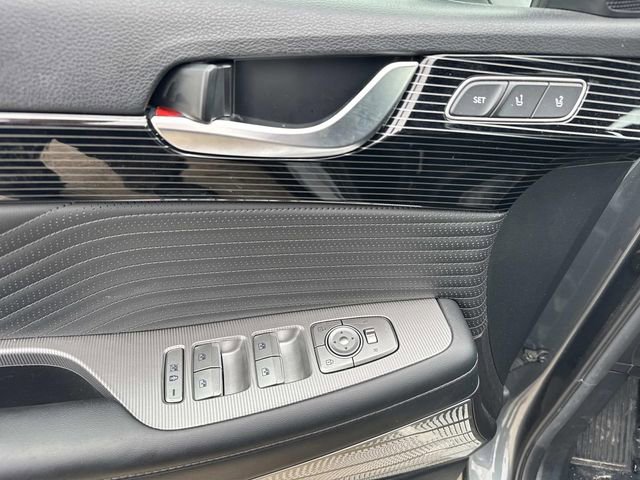 Used 2024 Hyundai Palisade Calligraphy image 16