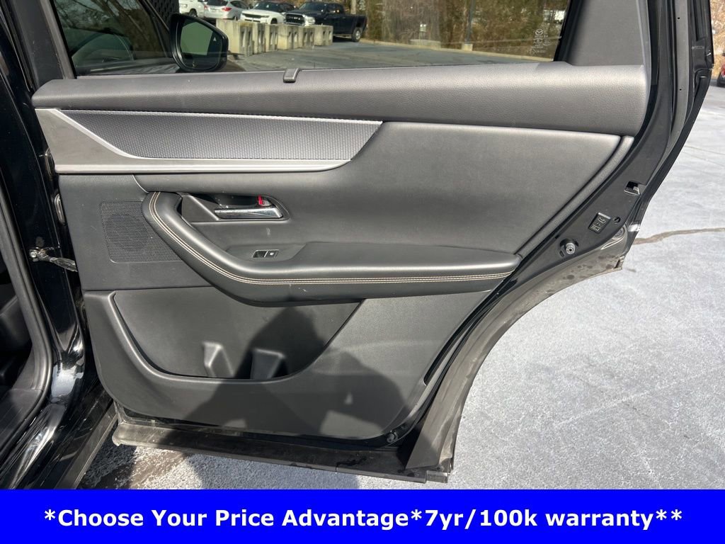 Used 2025 MAZDA CX-70 3.3 Turbo w/ Preferred Package image 17