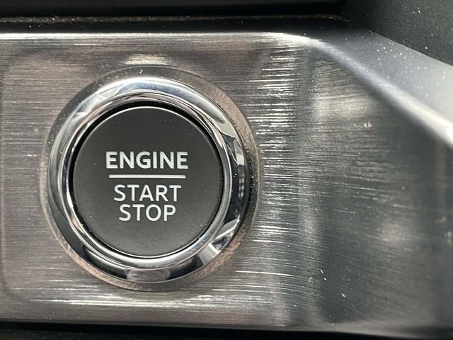 New 2025 Ford F250 Lariat image 25