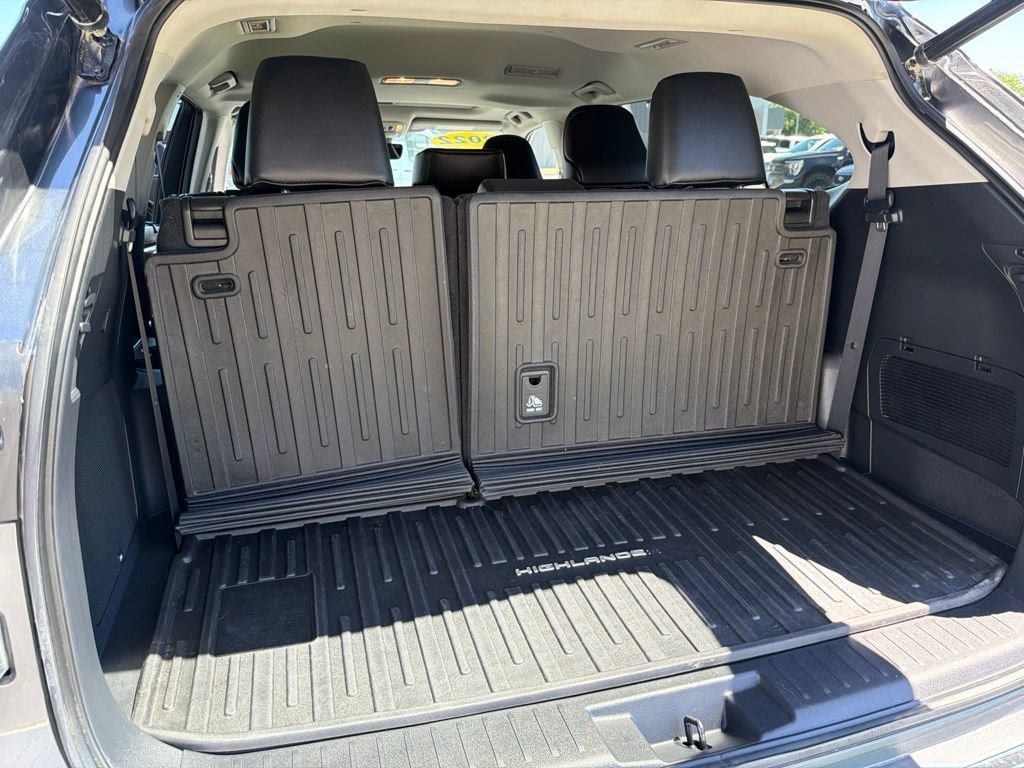 Used 2022 Toyota Highlander Limited AWD/4WD image 15