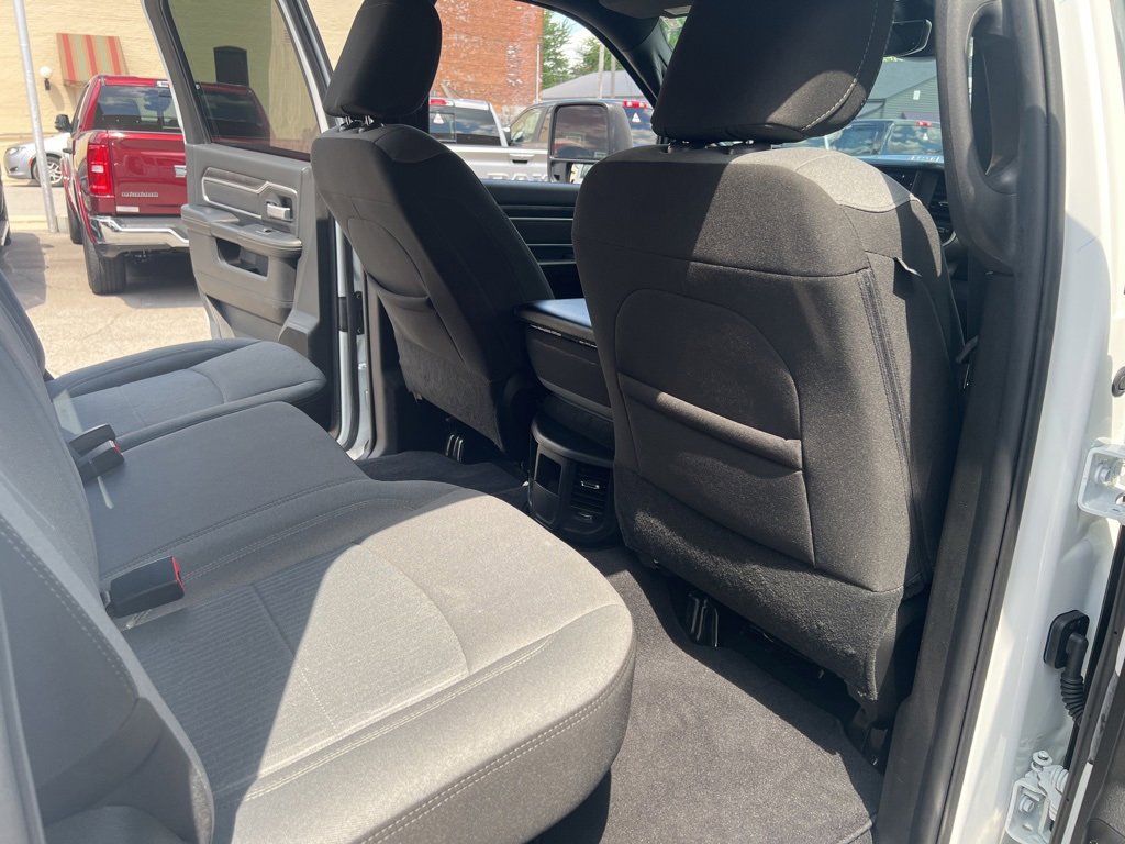 Used 2024 RAM 3500 Big Horn image 33