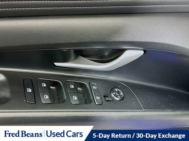 Used 2023 Hyundai Elantra Limited image 20