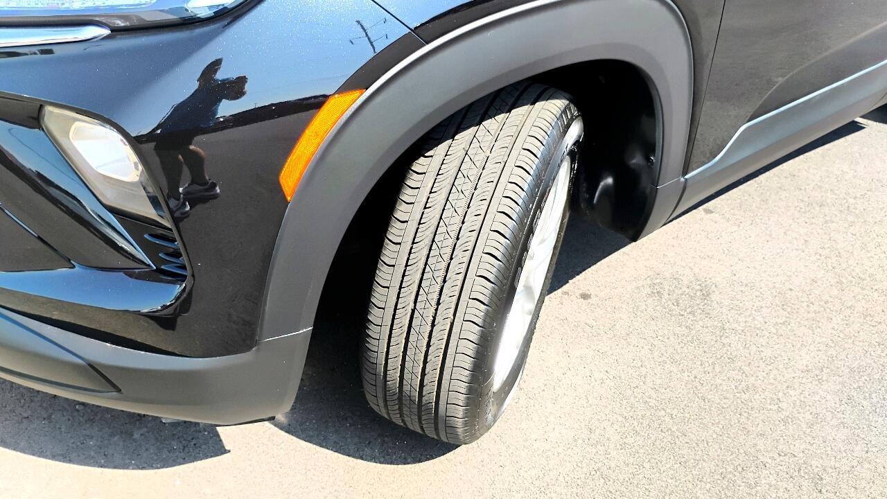 Used 2025 Chevrolet TrailBlazer LS w/ LS Convenience Package image 25