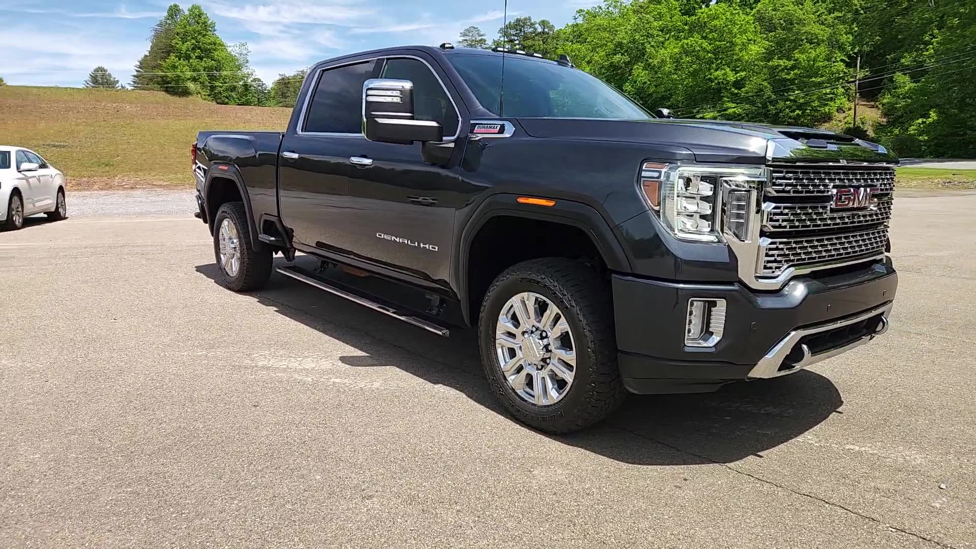 Used 2021 GMC Sierra 2500 Denali w/ Denali Ultimate Package AWD/4WD image 3