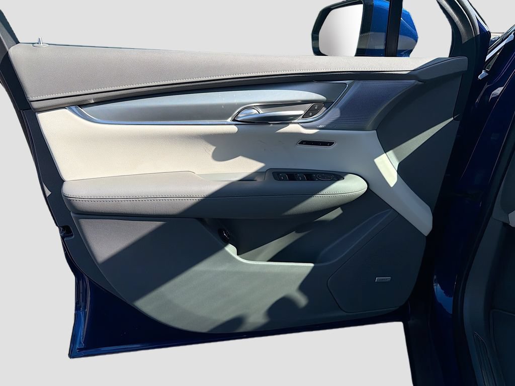 New 2026 Cadillac XT5 Premium Luxury w/ Driver Assist Package FWD image 22
