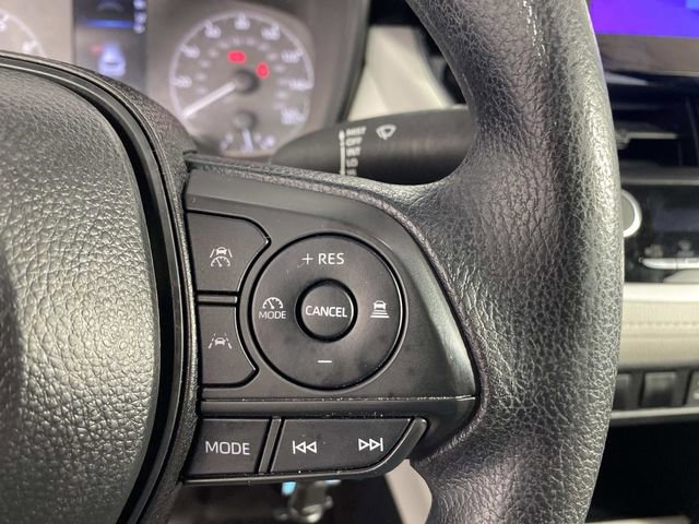 Used 2025 Toyota Corolla Cross L AWD/4WD image 15