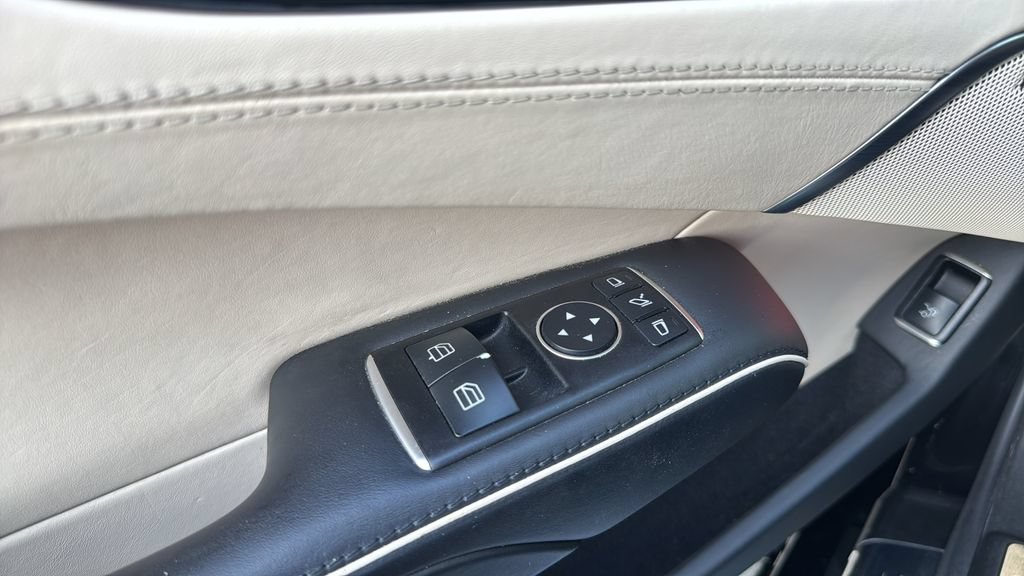 Used 2019 Mercedes-Benz SL 550 image 18
