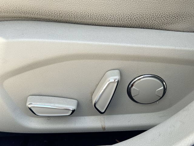 Used 2019 Ford Fusion SEL FWD image 12