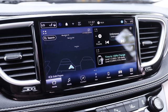 Used 2022 Chrysler Pacifica Touring-L w/ Uconnect Theater Family Group FWD image 41