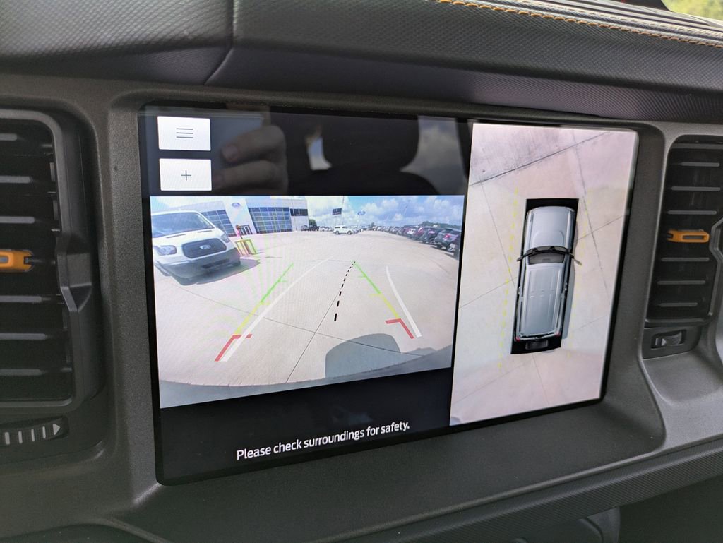 Used 2024 Ford Bronco Badlands image 19