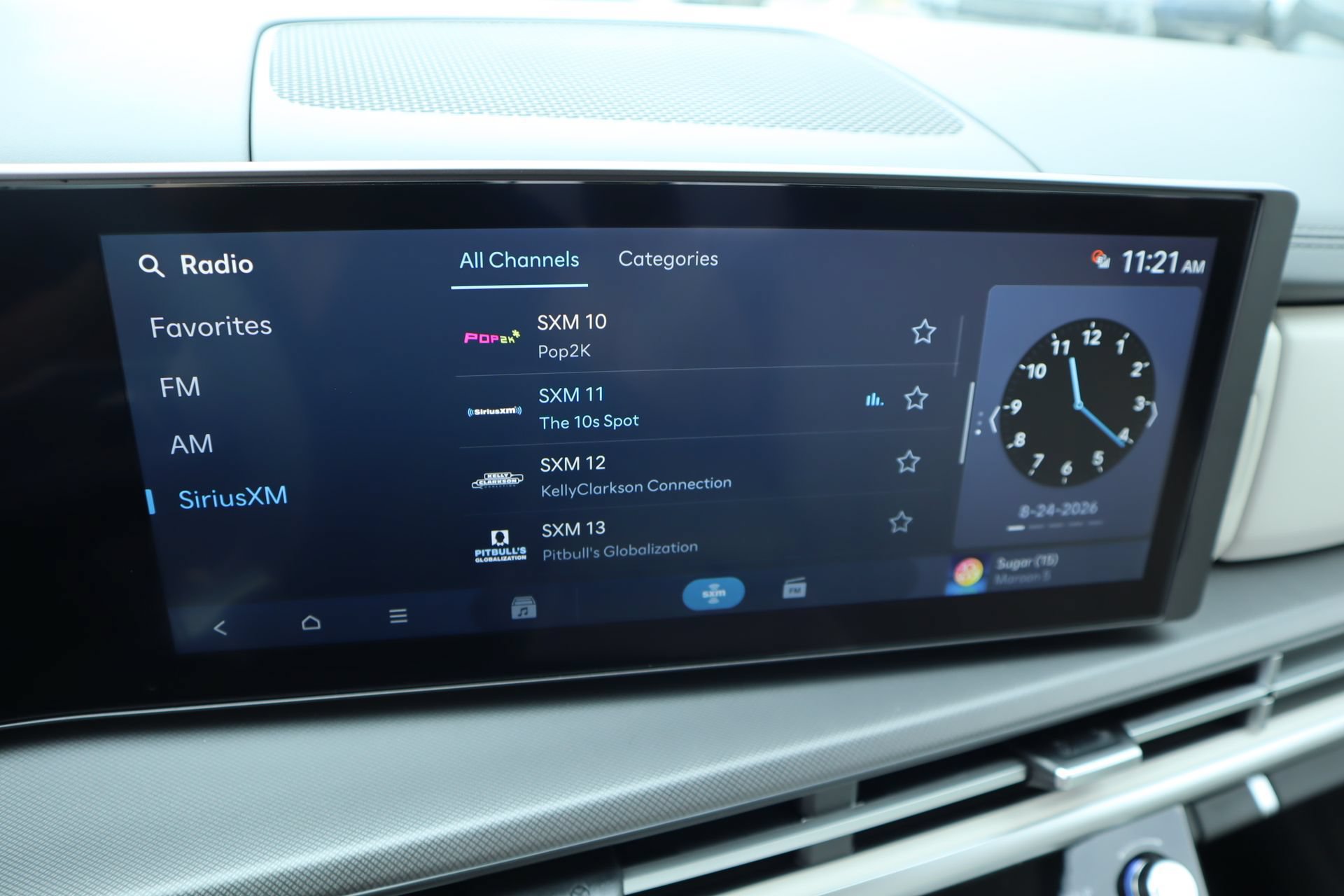 New 2027 Hyundai Santa Fe SEL FWD image 13