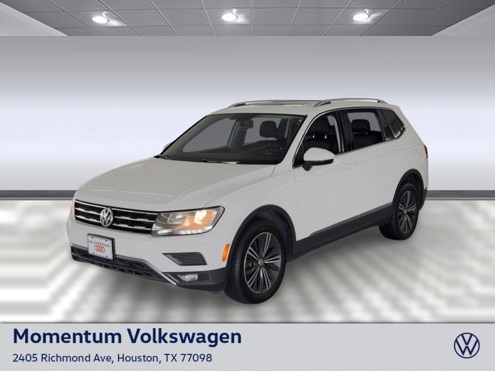 Used 2018 Volkswagen Tiguan SEL FWD image 1