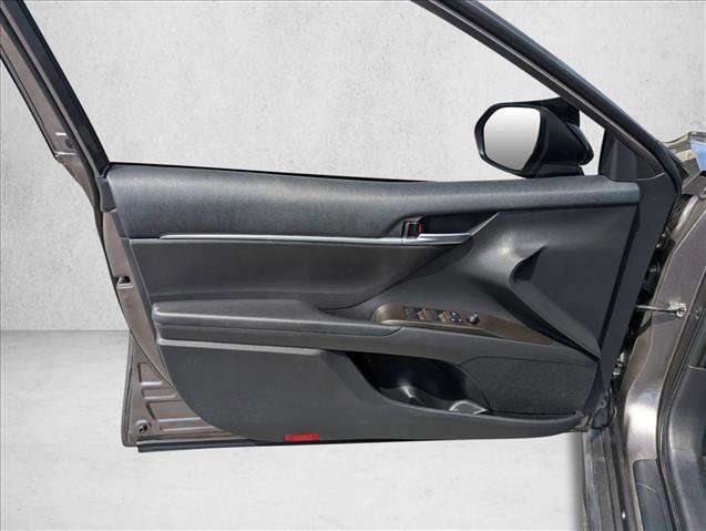 Used 2023 Toyota Camry SE FWD image 20
