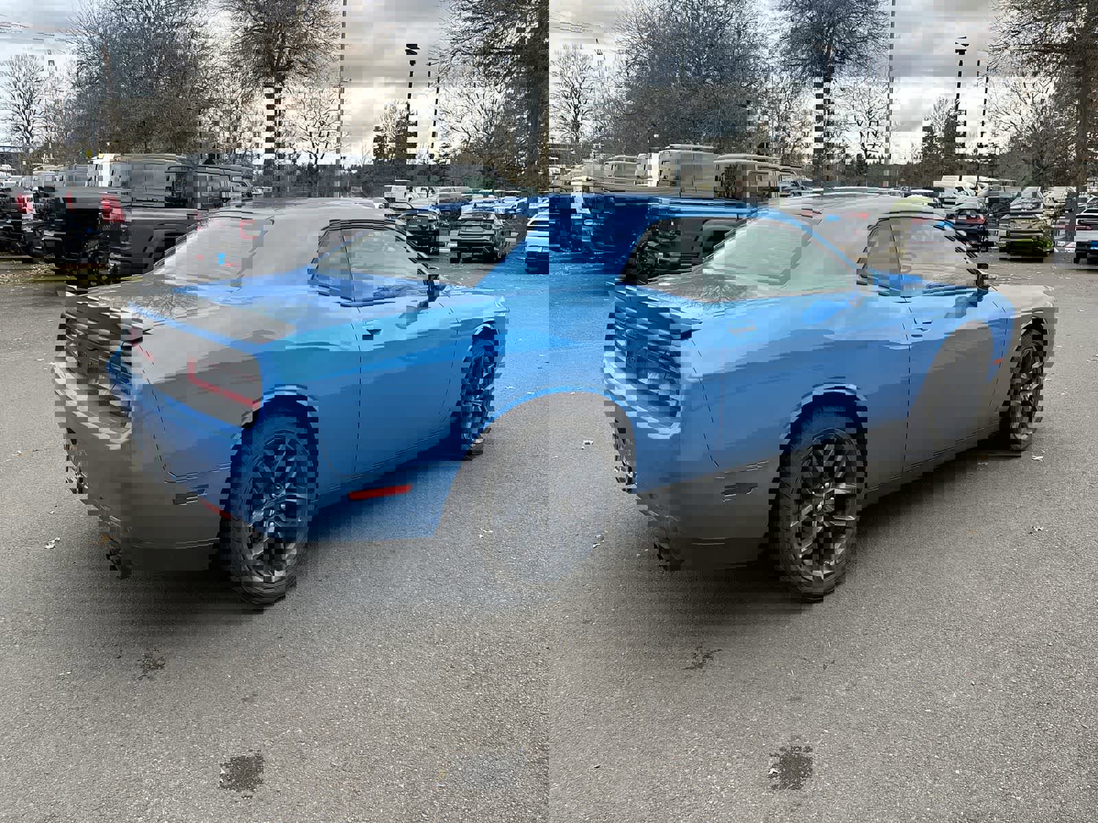 Used 2023 Dodge Challenger SXT w/ Blacktop Package image 4