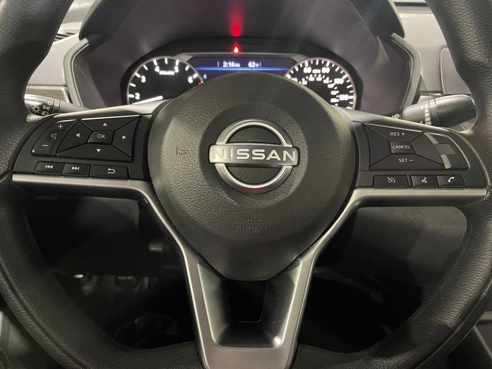 Used 2025 Nissan Altima 2.5 SV FWD image 27