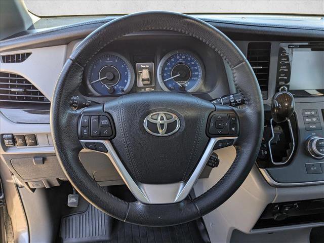 Used 2020 Toyota Sienna XLE w/ XLE Navigation Package image 13